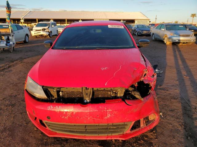 3VW2K7AJ7EM404806 - 2014 VOLKSWAGEN JETTA BASE Qırmızı foto 5