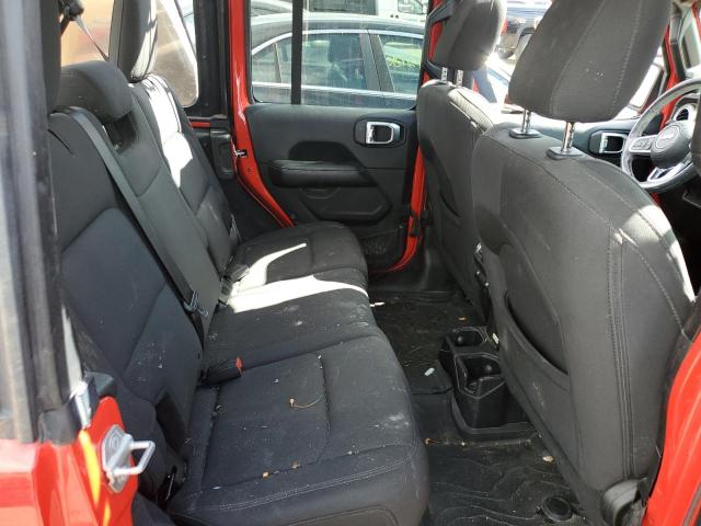 1C4HJXEG2JW255195 - 2018 JEEP WRANGLER U SAHARA RED photo 11