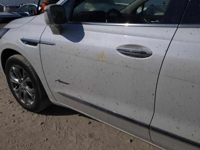 5GAERDKW2LJ288351 - 2020 BUICK ENCLAVE AVENIR WHITE photo 13