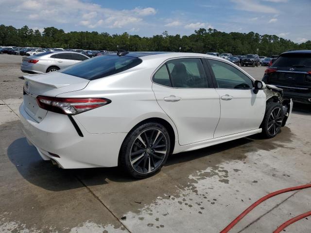 4T1B61HK9JU081976 - 2018 TOYOTA CAMRY XSE 白色 照片 3