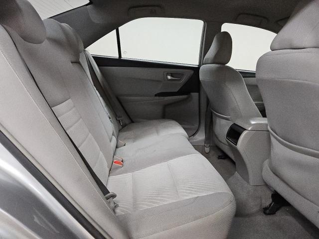 4T1BF1FK0HU677393 - 2017 TOYOTA CAMRY LE SILVER photo 10