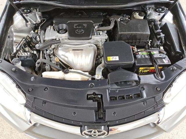 4T1BF1FK0HU677393 - 2017 TOYOTA CAMRY LE SILVER photo 11
