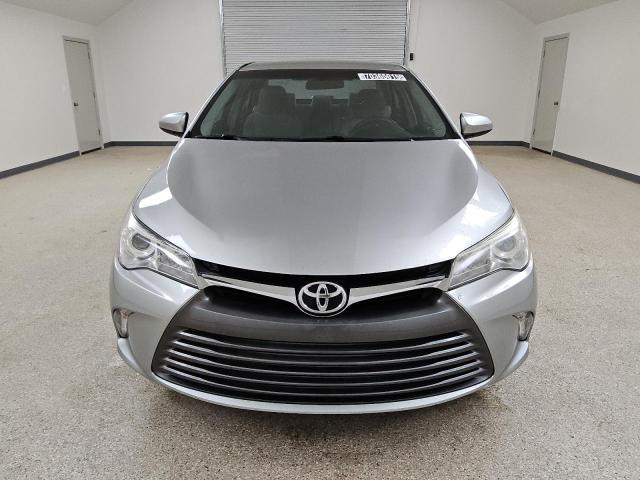 4T1BF1FK0HU677393 - 2017 TOYOTA CAMRY LE SILVER photo 5