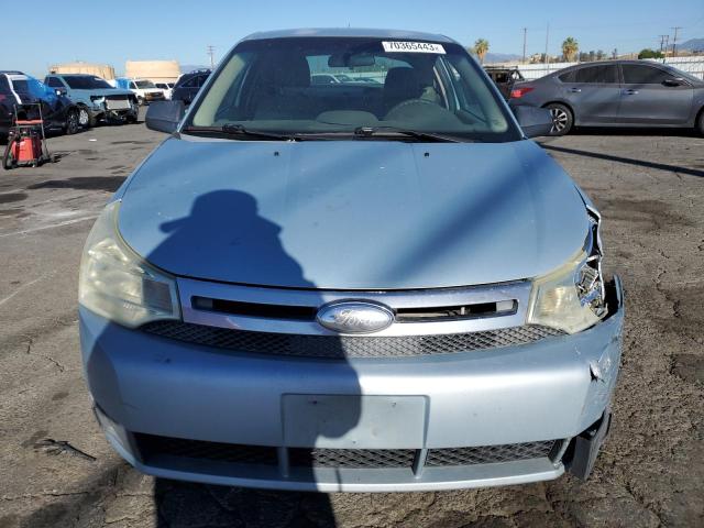 1FAHP32NX8W132254 - 2008 FORD FOCUS S/SE SILVER photo 5