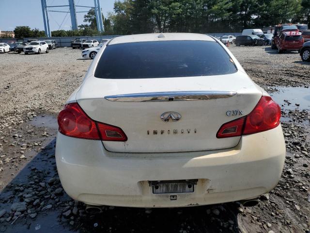 JNKCV61F39M052568 - 2009 INFINITI G37 WHITE photo 6