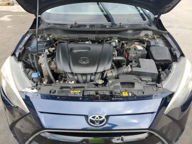 3MYDLBYV0JY327432 - 2018 TOYOTA YARIS IA BLUE photo 11