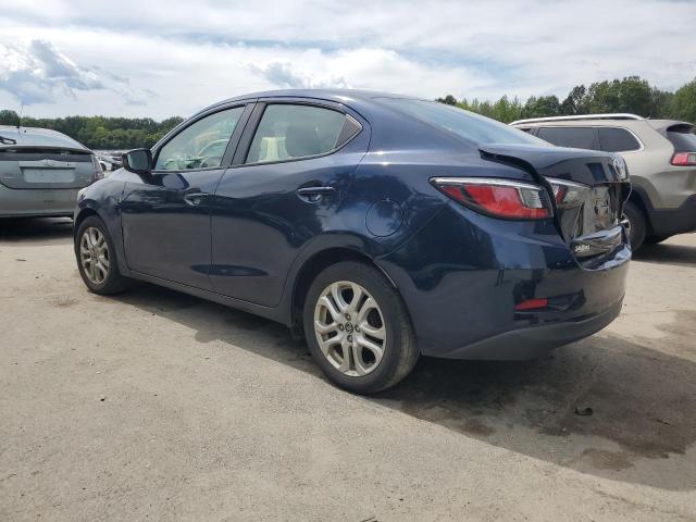 3MYDLBYV0JY327432 - 2018 TOYOTA YARIS IA BLUE photo 2