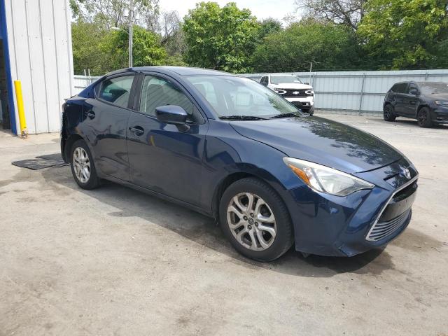 3MYDLBYV0JY327432 - 2018 TOYOTA YARIS IA BLUE photo 4