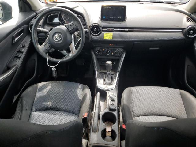 3MYDLBYV0JY327432 - 2018 TOYOTA YARIS IA BLUE photo 8