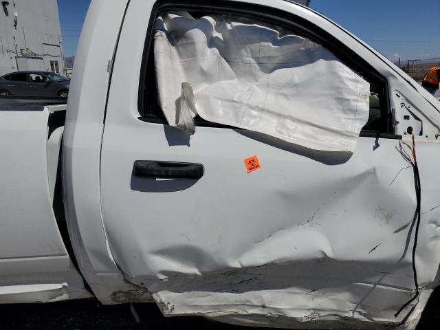 3C6MR5AL6JG364957 - 2018 RAM 2500 ST Белый фото 10