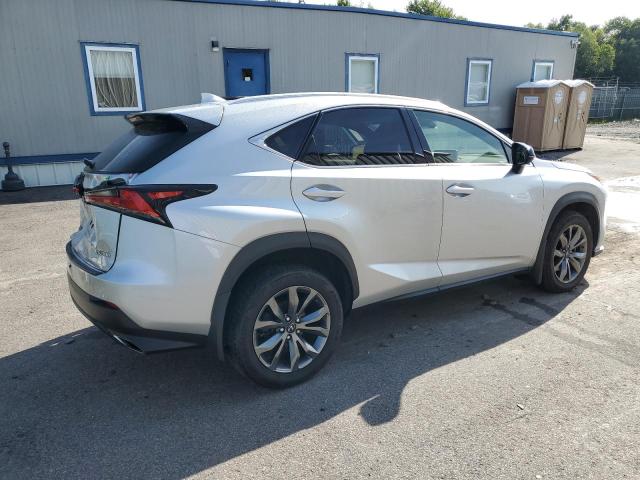 JTJYARBZ1K2128204 - 2019 LEXUS NX 300 BASE 银色 照片 3