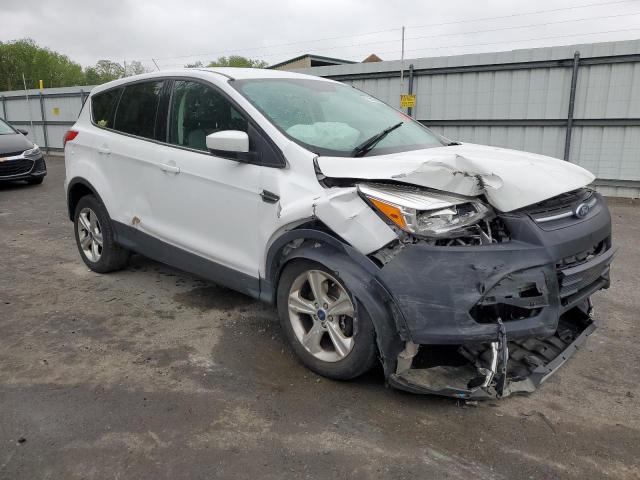 1FMCU9GX4GUA48379 - 2016 FORD ESCAPE SE WHITE photo 4