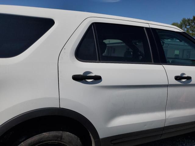1FM5K8AR0JGB19862 - 2018 FORD EXPLORER POLICE INTERCEPTOR WHITE photo 11