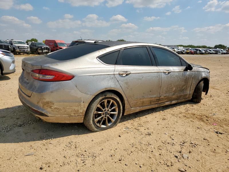 3FA6P0H77HR214511 - 2017 FORD FUSION SE SILVER photo 3