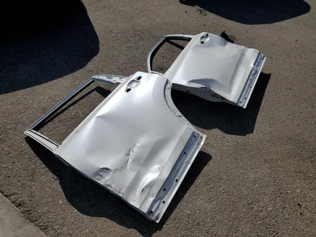 5TDKKRFH6GS180547 - 2016 TOYOTA HIGHLANDER XLE WHITE photo 13