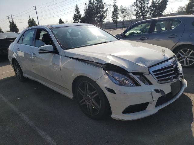 WDDHF8HB9AA142886 - 2010 MERCEDES-BENZ E 350 4MATIC WHITE photo 4