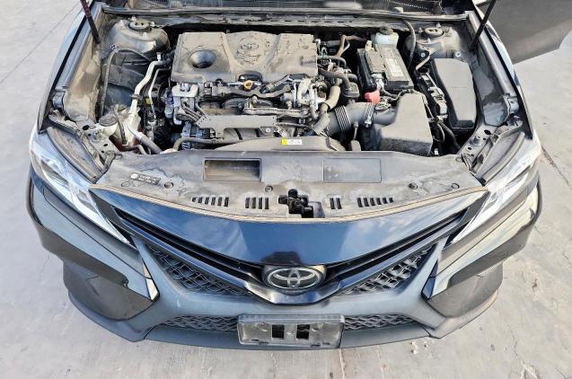 4T1B11HK7JU672936 - 2018 TOYOTA CAMRY L BLACK photo 11