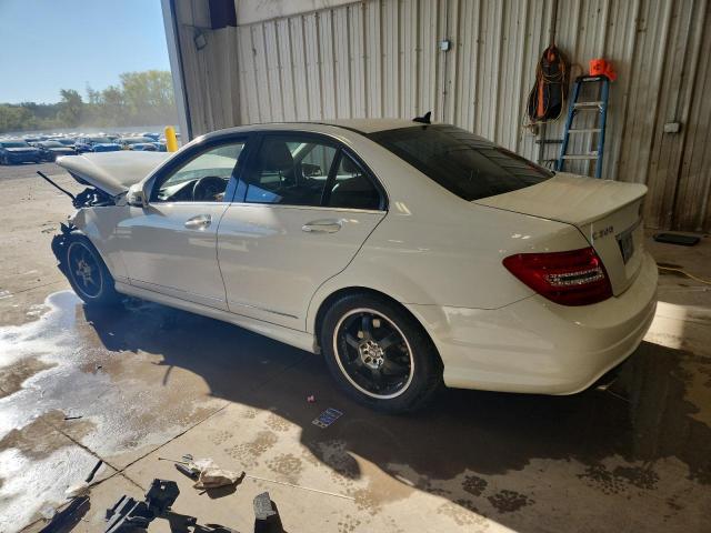 WDDGF8ABXDG078767 - 2013 MERCEDES-BENZ C 300 4MATIC WHITE photo 2