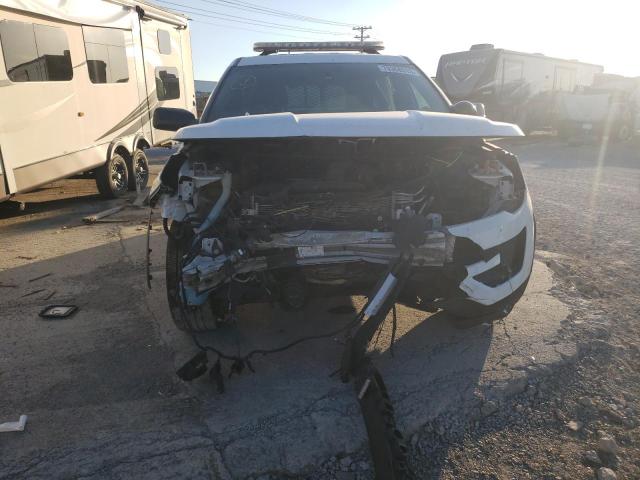 1FM5K8AR2HGC86878 - 2017 FORD EXPLORER POLICE INTERCEPTOR WHITE photo 5