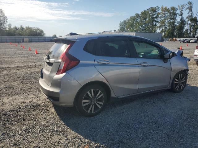3HGGK5H87JM714160 - 2018 HONDA FIT EX Сріблястий фото 3