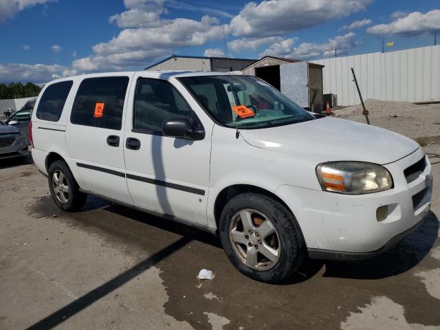1GNDV231X7D119462 - 2007 CHEVROLET UPLANDER LS WHITE photo 4