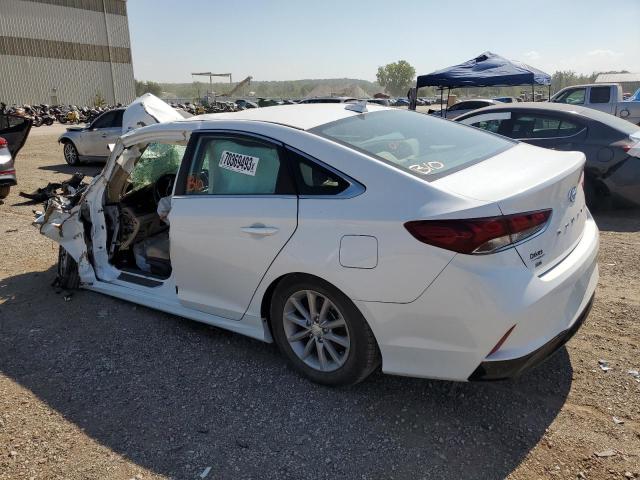 5NPE24AF4JH614502 - 2018 HYUNDAI SONATA SE WHITE photo 2