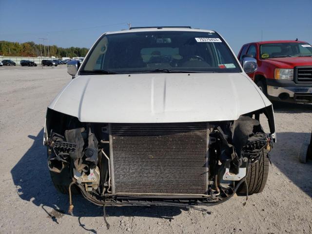 2A4RR6DG3BR760580 - 2011 CHRYSLER TOWN & COU LIMITED WHITE photo 5