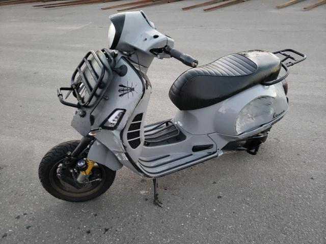 ZAPMA39M1L5200316 - 2020 VESPA GTS 300 GRAY photo 2