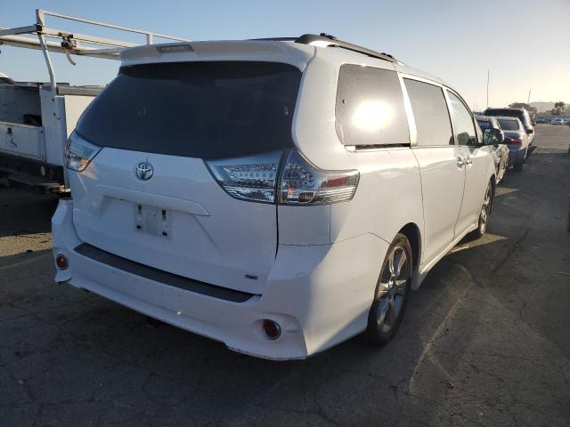 5TDXK3DC8DS324363 - 2013 TOYOTA SIENNA SPORT WHITE photo 3