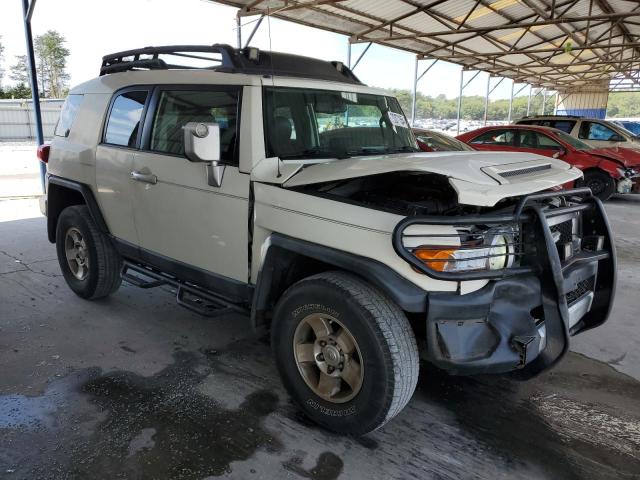 JTEBU4BF7AK078685 - 2010 TOYOTA FJ CRUISER WHITE photo 4