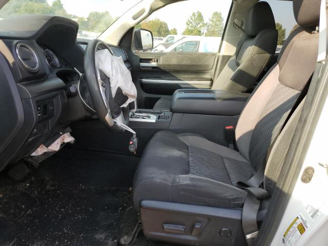 5TFUW5F11GX576050 - 2016 TOYOTA TUNDRA DOUBLE CAB SR/SR5 WHITE photo 7