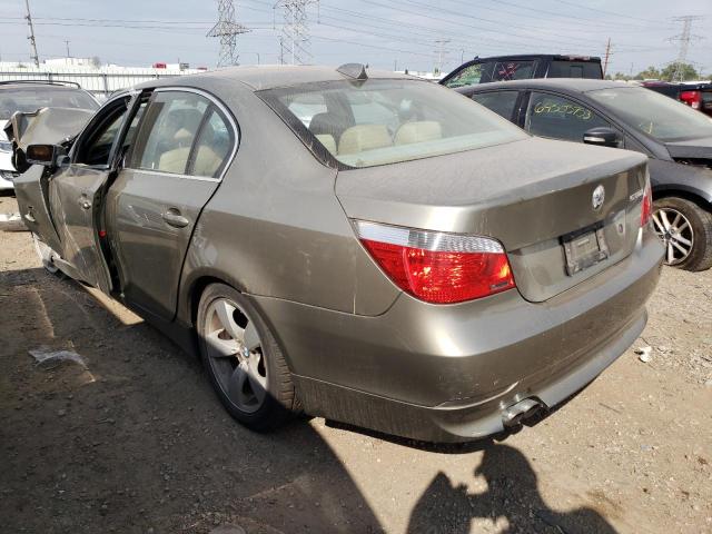 WBANA73565CR60154 - 2005 BMW 530 I TAN photo 2