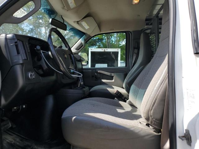 1GCWGAFF7H1342588 - 2017 CHEVROLET EXPRESS G2 WHITE photo 7
