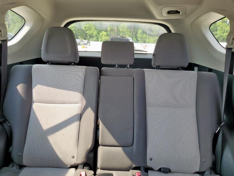 JTMZFREV4FJ047145 - 2015 TOYOTA RAV4 LE SILVER photo 10