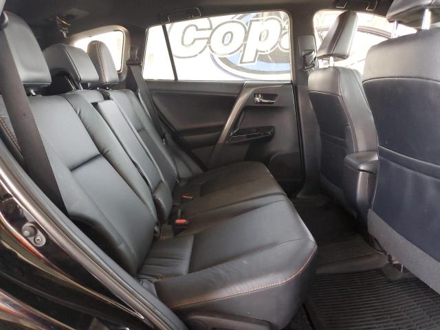 2T3JFREV9JW715190 - 2018 TOYOTA RAV4 SE შავი ფოტო 10