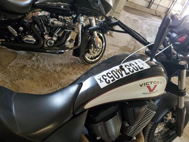 5VPWB36N6D3021028 - 2013 VICTORY MOTORCYCLES HIGH-BALL Schwarz Foto 5