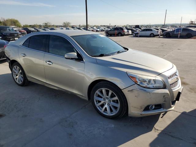 1G11H5SA3DF303074 - 2013 CHEVROLET MALIBU LTZ თაფლისფერი ფოტო 4