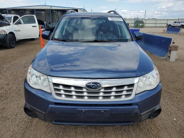 JF2SHADC5BH778523 - 2011 SUBARU FORESTER 2.5X PREMIUM BLUE photo 5