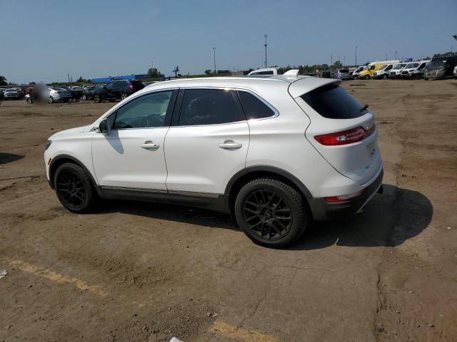 5LMCJ2D95GUJ11458 - 2016 LINCOLN MKC SELECT أبيض صورة 2