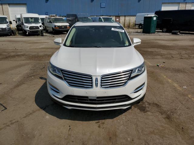 5LMCJ2D95GUJ11458 - 2016 LINCOLN MKC SELECT أبيض صورة 5