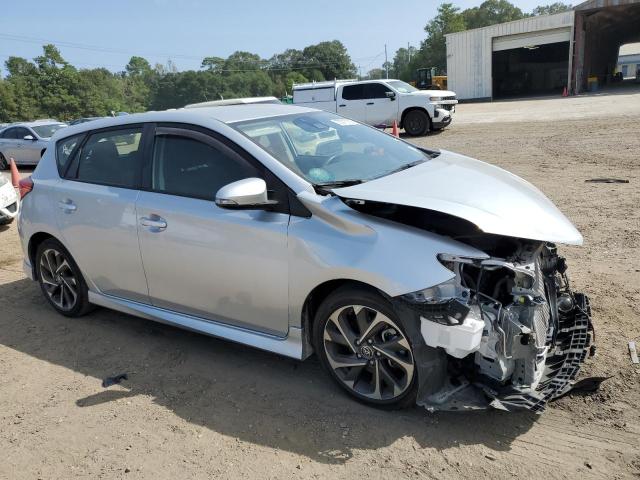 JTNKARJE3JJ565080 - 2018 TOYOTA COROLLA IM GRAY photo 4