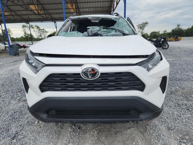 2T3H1RFV9MC125637 - 2021 TOYOTA RAV4 LE თეთრი ფოტო 5