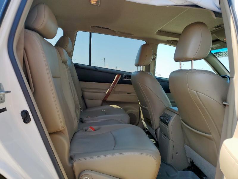 5TDZK3EHXCS084637 - 2012 TOYOTA HIGHLANDER BASE Белый фото 11