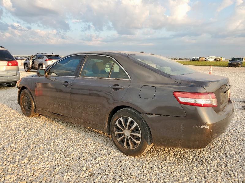 4T1BF3EK6BU709171 - 2011 TOYOTA CAMRY BASE 灰色 照片 2