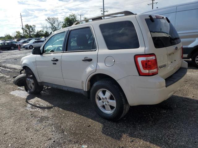 1FMCU9DG2BKB44200 - 2011 FORD ESCAPE XLT 白色 照片 2