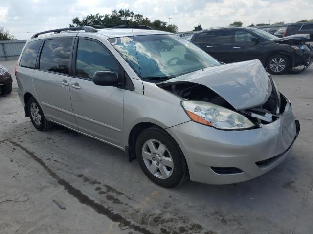 5TDZK23C08S212053 - 2008 TOYOTA SIENNA CE SILVER photo 4