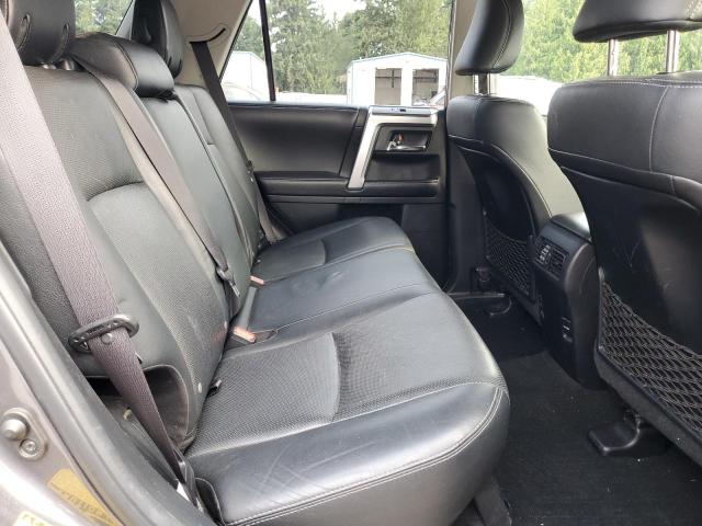 JTEBU5JR6G5338017 - 2016 TOYOTA 4RUNNER SR5/SR5 PREMIUM GRAY photo 11