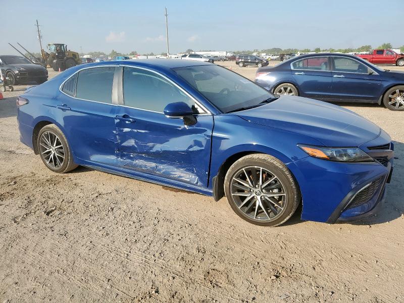 4T1T11AK0RU240988 - 2024 TOYOTA CAMRY SE NIGHT SHADE BLUE photo 4