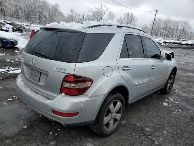 4JGBB8GB4BA646093 - 2011 MERCEDES-BENZ ML 350 4MATIC SILVER photo 3