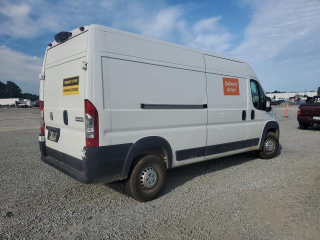 3C6LRVDG2RE153482 - 2024 RAM PROMASTER 2500 HIGH Biały zdjęcie 3